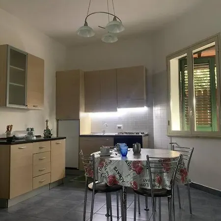Holiday home S&s - Mrshabana *
